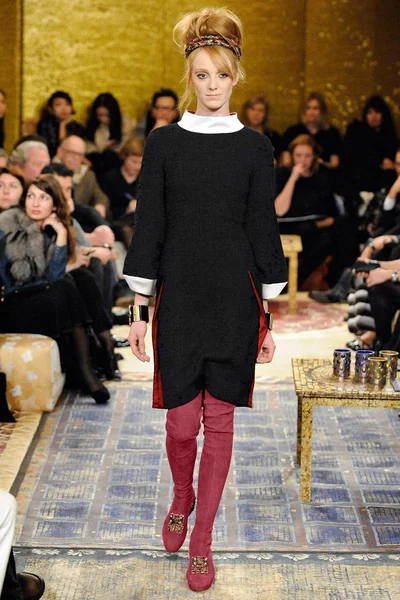 Look 15